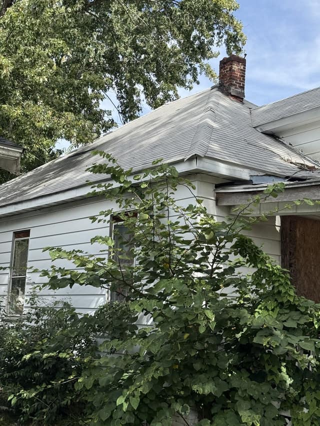 1096 W Green St, Decatur, IL: owner financed home, photo 23