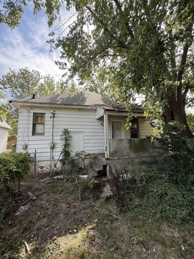 1096 W Green St, Decatur, IL: owner financed home, photo 24