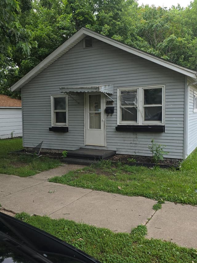 132 N 23rd Place, Decatur, IL: owner financed home, photo 1