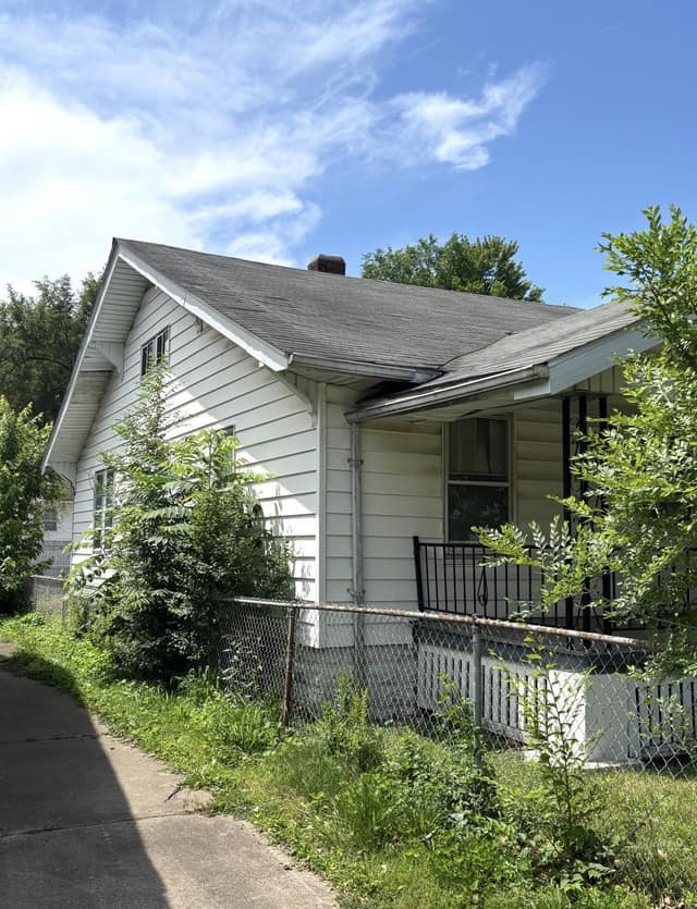 1365 E Walnut St, Decatur, IL: owner financed home, photo 28