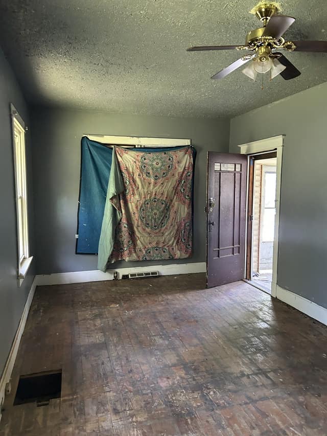1405 N 54th St, East St. Louis, IL: owner financed home, photo 7