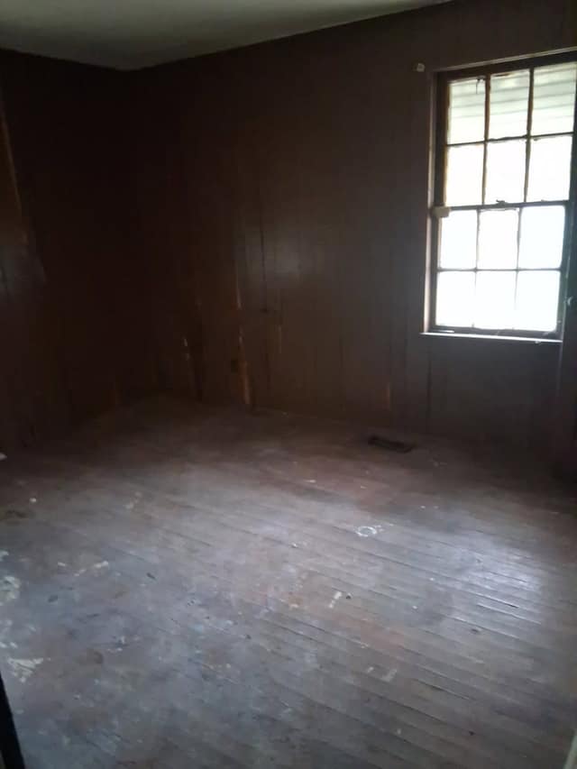 1422 N 54th St E, East St. Louis, IL: owner financed home, photo 12