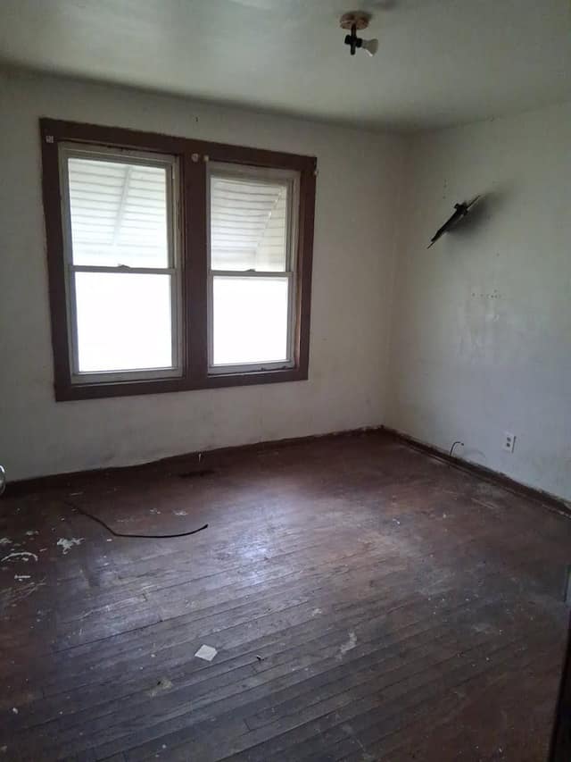 1422 N 54th St E, East St. Louis, IL: owner financed home, photo 14