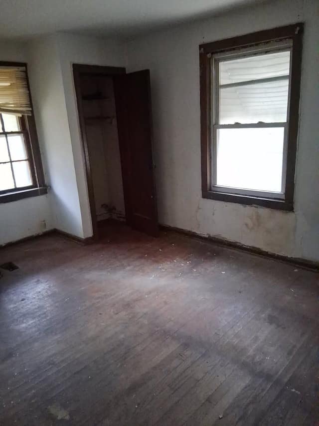 1422 N 54th St E, East St. Louis, IL: owner financed home, photo 15