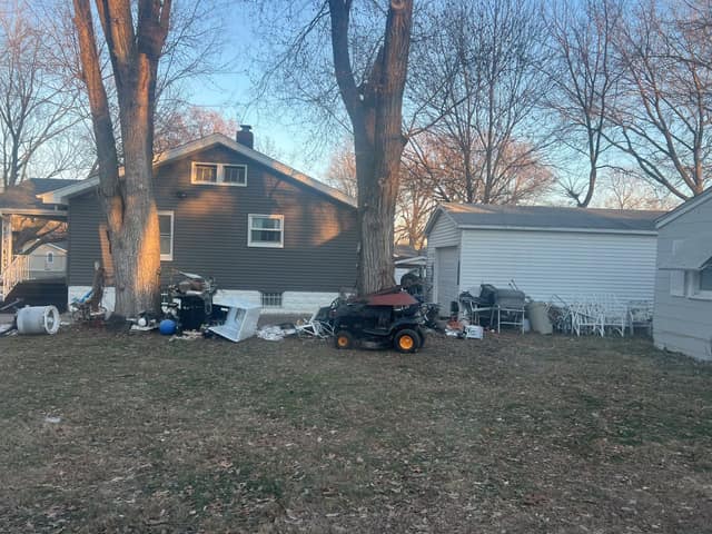 1527 E Decatur St, Decatur, IL: owner financed home, photo 1