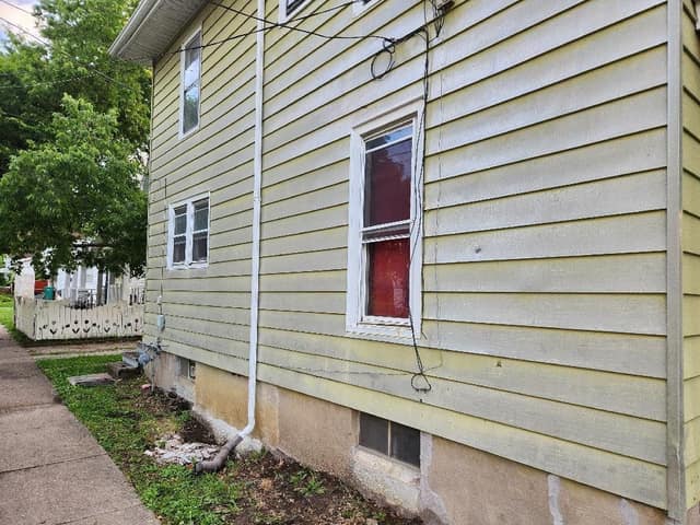 1975 E North St, Decatur, IL: owner financed home, photo 25