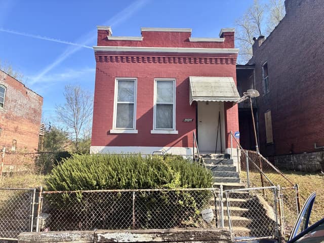 2028 E Prairie Ave, St. Louis, MO: owner financed home, photo 2