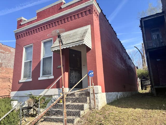 2028 E Prairie Ave, St. Louis, MO: owner financed home, photo 5