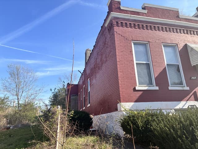 2028 E Prairie Ave, St. Louis, MO: owner financed home, photo 6