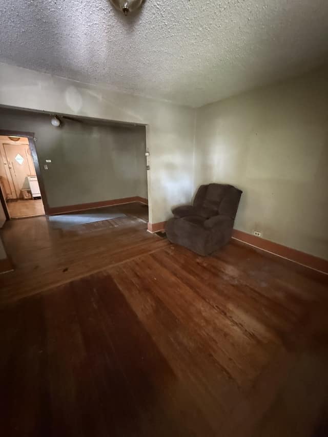 2081 N College St, Decatur, IL: owner financed home, photo 2