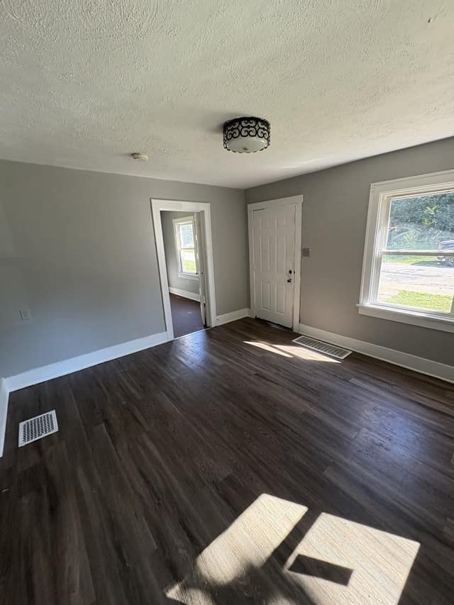 238 W Peoria, Decatur, IL: owner financed home, photo 7