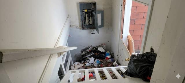 2425 Cleveland Ave, East St. Louis, IL: owner financed home, photo 2