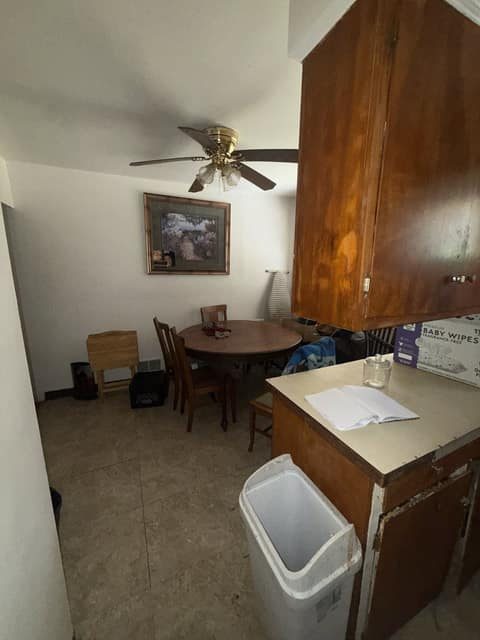 2625 Seneca St, Flint, MI: owner financed home, photo 1
