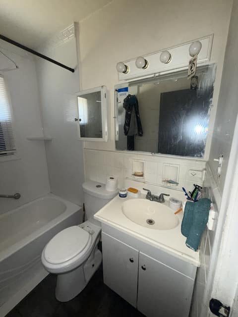 2625 Seneca St, Flint, MI: owner financed home, photo 13