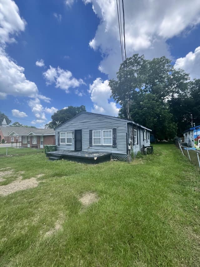 3120 Lower Wetumpka Road, Montgomery, AL: owner financed home, photo 1