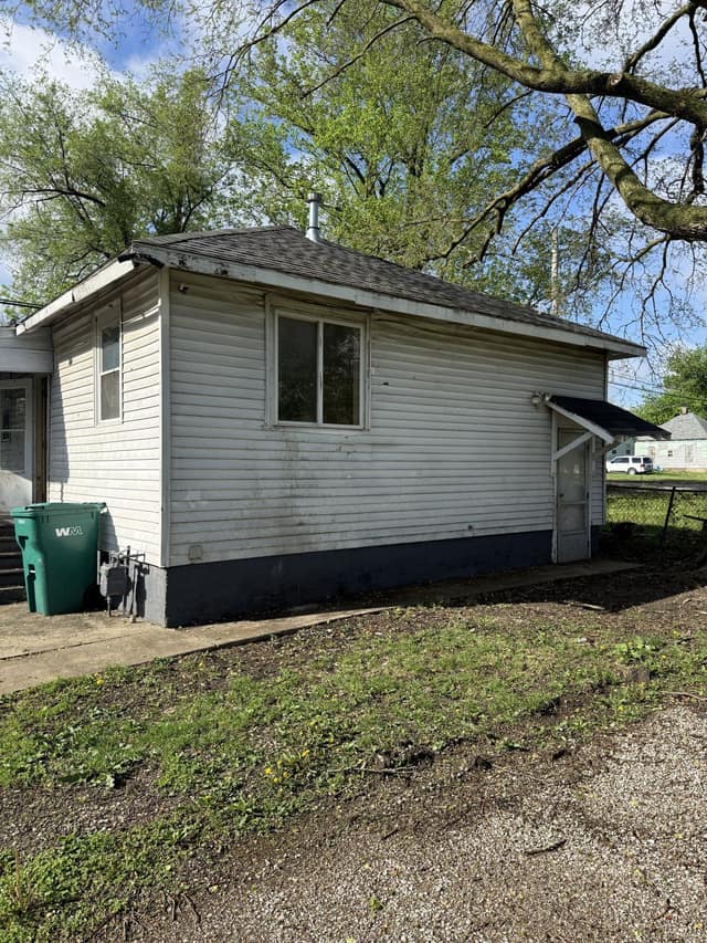 347 N Stone St, Decatur, IL: owner financed home, photo 20