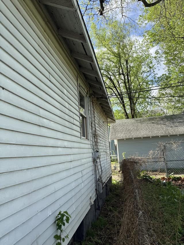 347 N Stone St, Decatur, IL: owner financed home, photo 22