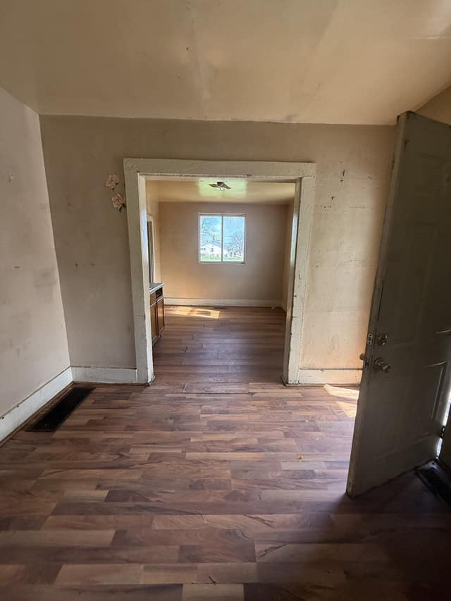 347 N Stone St, Decatur, IL: owner financed home, photo 2