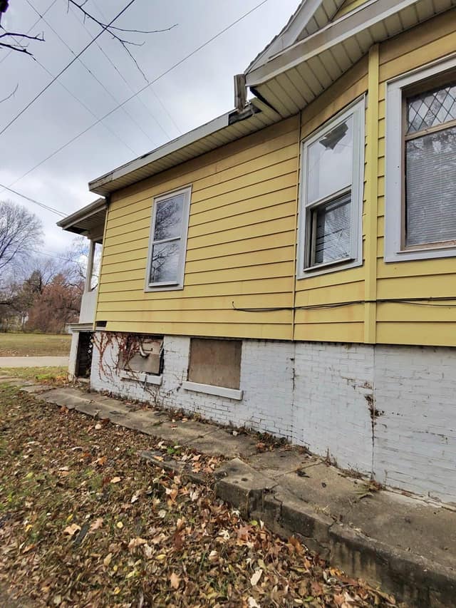 406 Morton St, Peoria, IL: owner financed home, photo 27