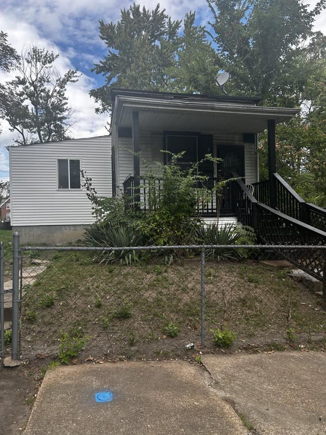 5417 Ruskin Ave, St. Louis, MO: owner financed home, photo 1