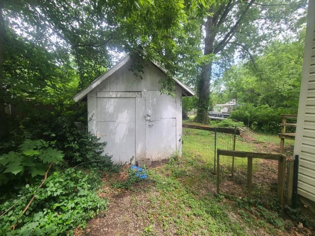 615 N Almond St, Carbondale, IL: owner financed home, photo 12