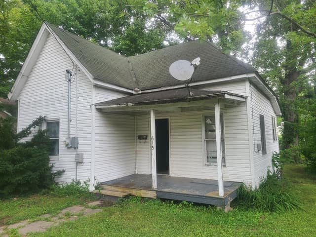 615 N Almond St, Carbondale, IL: owner financed home, photo 1