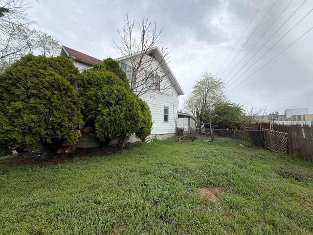 805 S Hickory St, Centralia, IL: owner financed home, photo 21