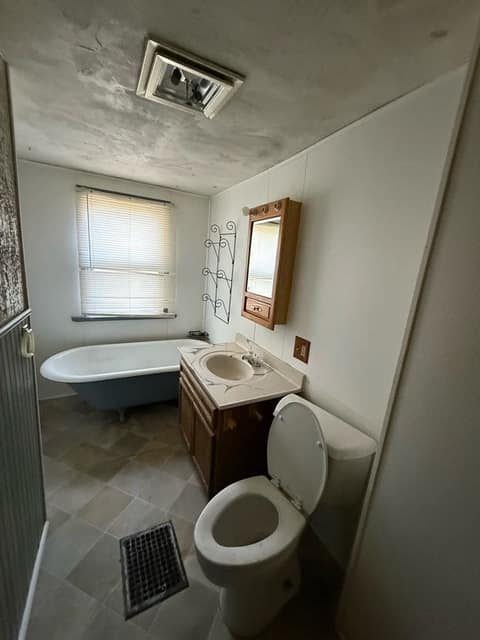 989 W Packard Ave, Decatur, IL: owner financed home, photo 17