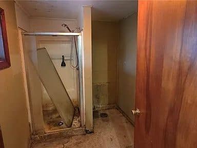 304 Gilbert St, Rossville, IL: owner financed home, photo 6