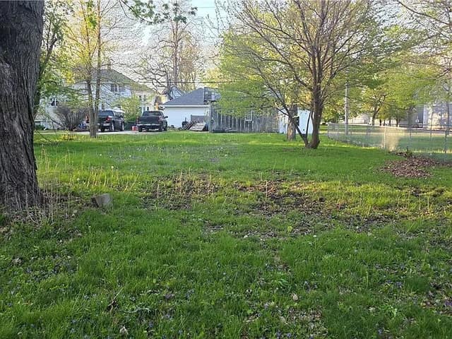 304 Gilbert St, Rossville, IL: owner financed home, photo 12
