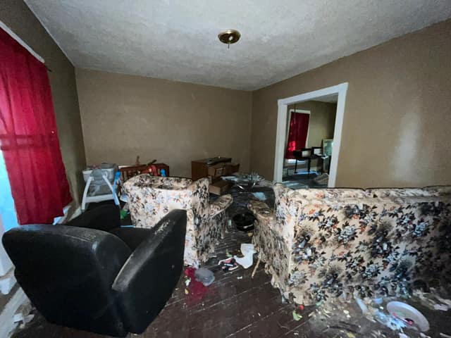 2021 Edwardsville Rd, Madison, IL: owner financed home, photo 4