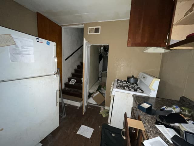 2021 Edwardsville Rd, Madison, IL: owner financed home, photo 17