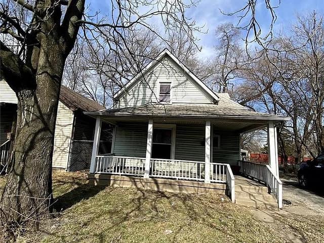 2021 Edwardsville Rd, Madison, IL: owner financed home, photo 1