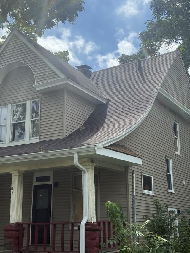 105 N Illinois St, Decatur, IL: owner financed home, photo 2
