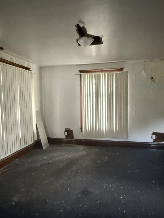 105 N Illinois St, Decatur, IL: owner financed home, photo 18
