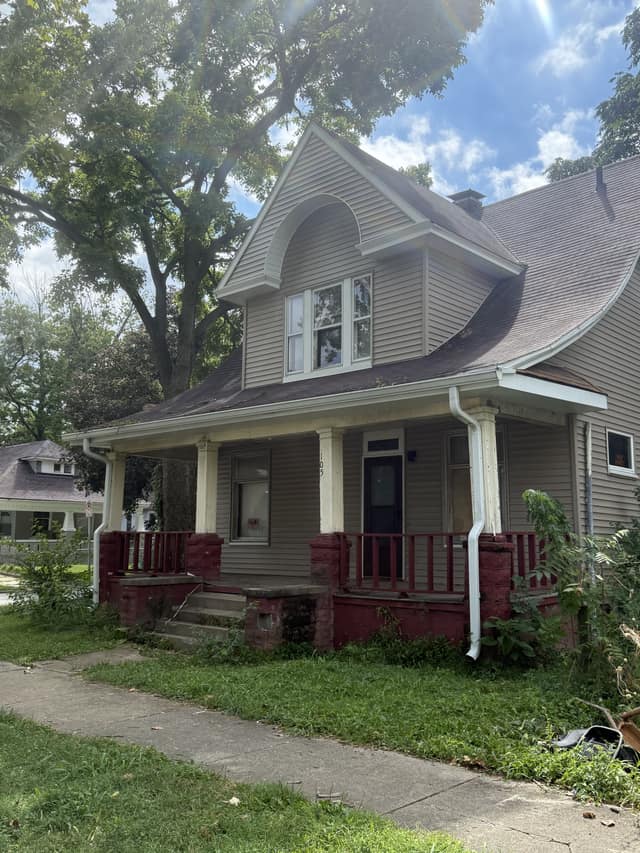 105 N Illinois St, Decatur, IL: owner financed home, photo 32