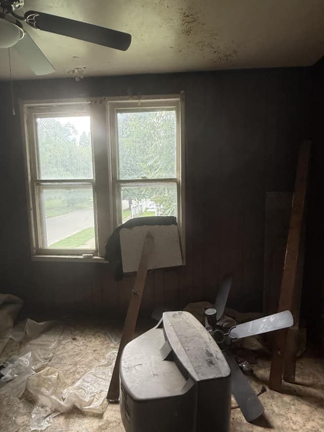 105 N Illinois St, Decatur, IL: owner financed home, photo 50