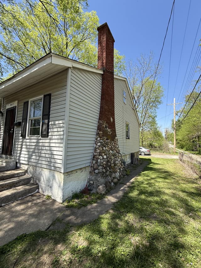 462 W Leafland Ave, Decatur, IL: owner financed home, photo 2