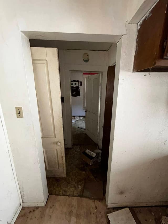 304 N Spruce St, Nokomis, IL: owner financed home, photo 27