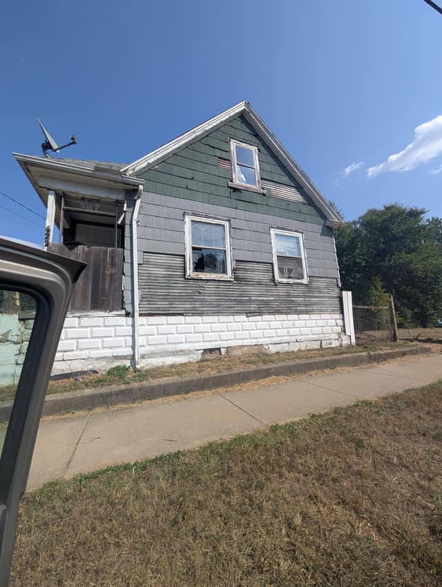 422 S Louisa St, Peoria, IL: owner financed home, photo 1