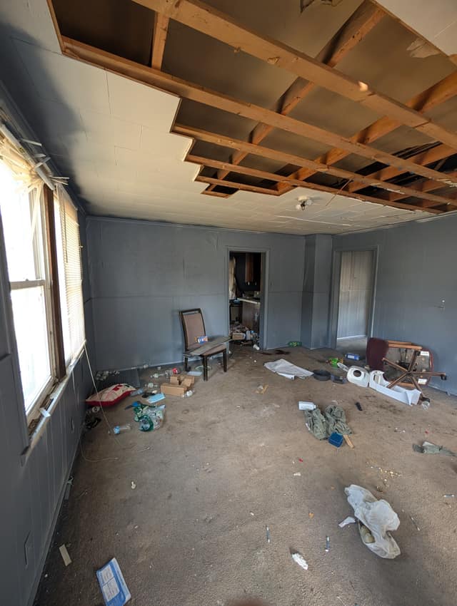 422 S Louisa St, Peoria, IL: owner financed home, photo 3