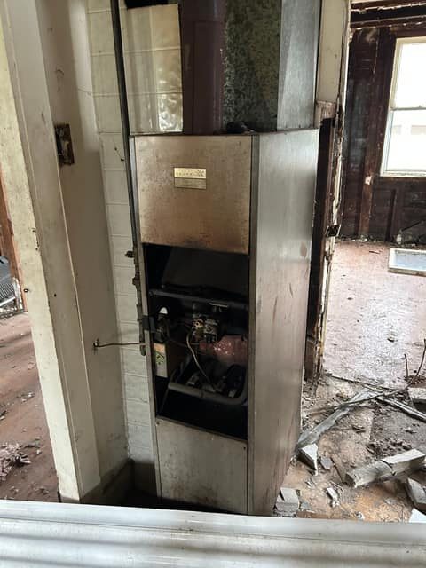 2827 E Hickory St, Decatur, IL: owner financed home, photo 7