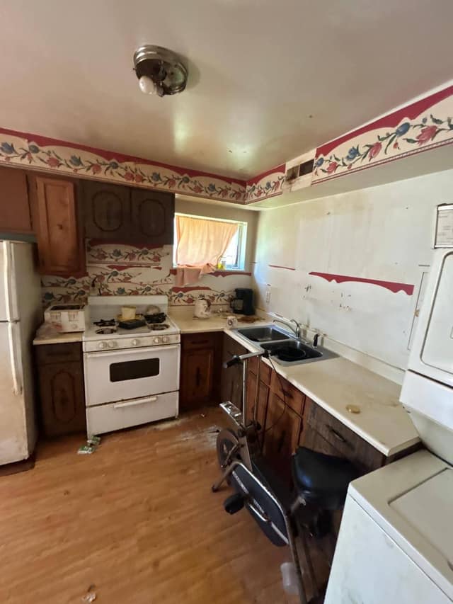 59 Jarvis Pl, East St. Louis, IL: owner financed home, photo 10