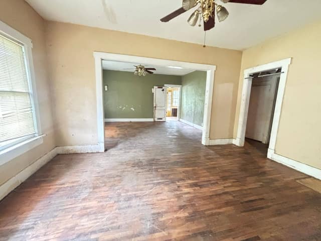 108 E Shipping St, Edwardsport, IN: owner financed home, photo 19