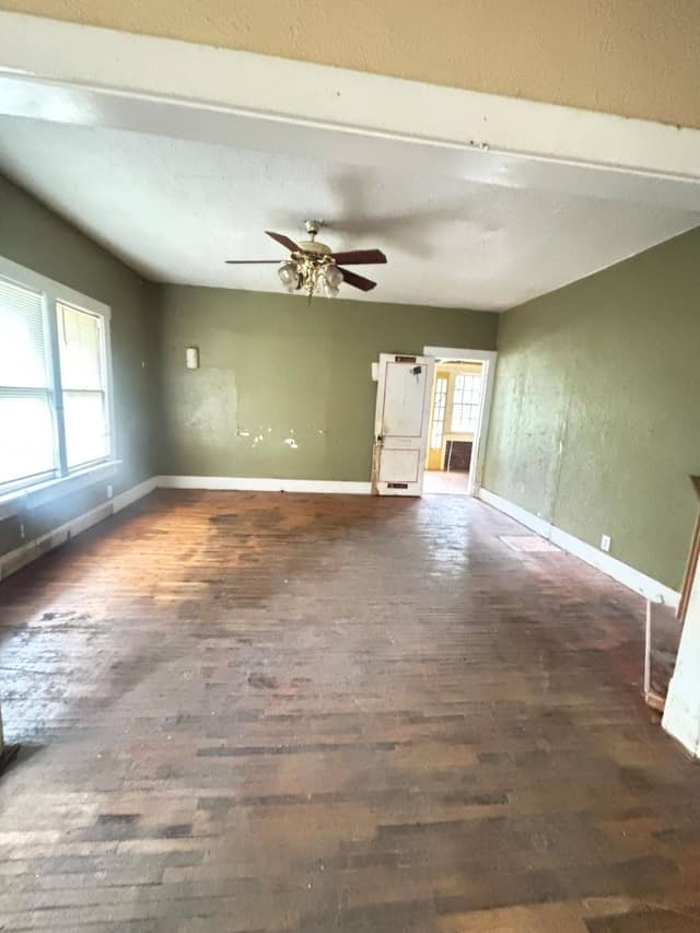 108 E Shipping St, Edwardsport, IN: owner financed home, photo 23
