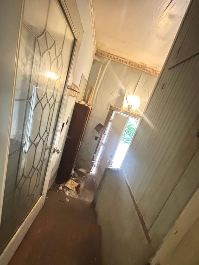 108 E Shipping St, Edwardsport, IN: owner financed home, photo 37