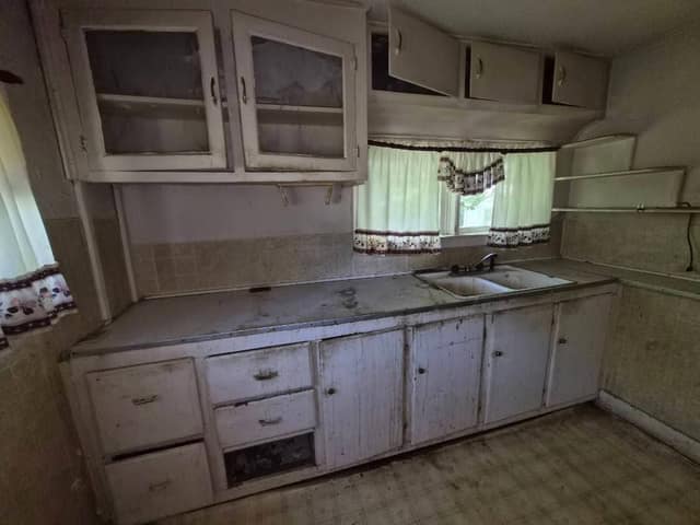 1200 Sw 6th St, Fairfield, IL: owner financed home, photo 9