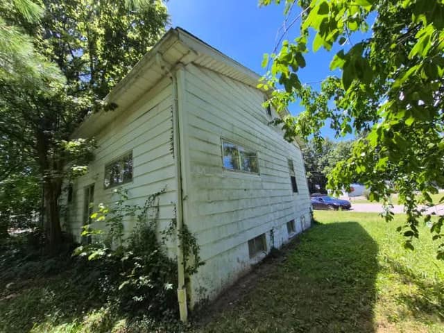 1200 Sw 6th St, Fairfield, IL: owner financed home, photo 22