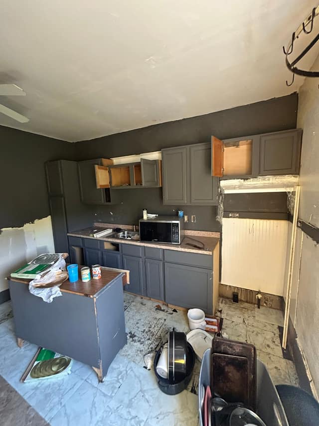 7000 Florence Pl, Jennings, MO: owner financed home, photo 11
