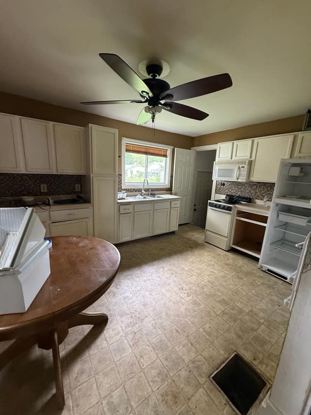 1252 E Whitmer St, Decatur, IL: owner financed home, photo 9